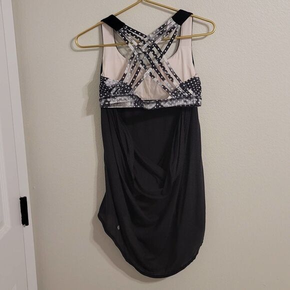 Lululemon Strappy Mesh Tank Sz 8 - Picture 2 of 4